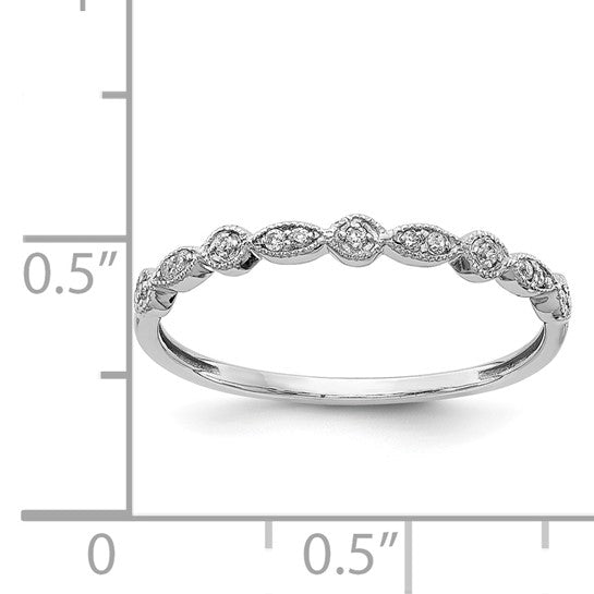 14k White Gold Fancy Diamond Band