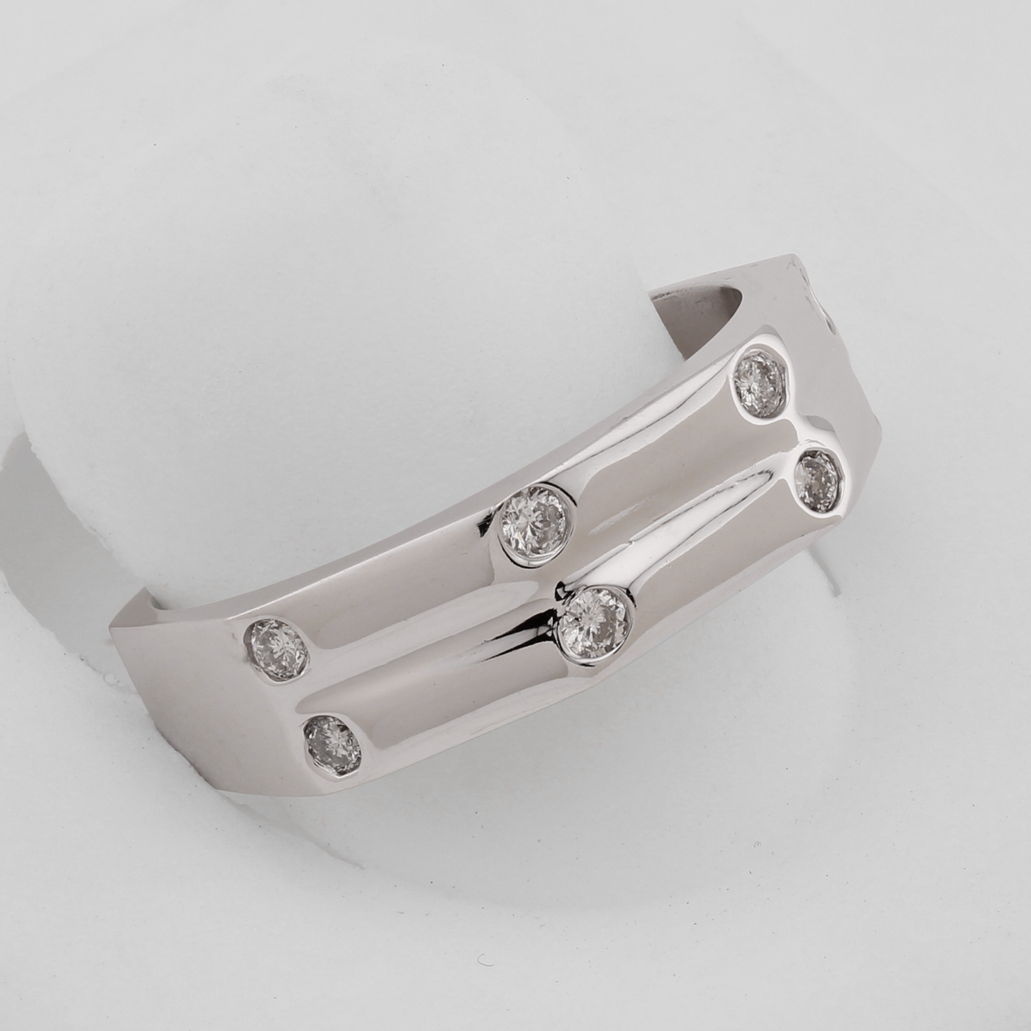 14k White Gold Polished Diamond Wedding Band