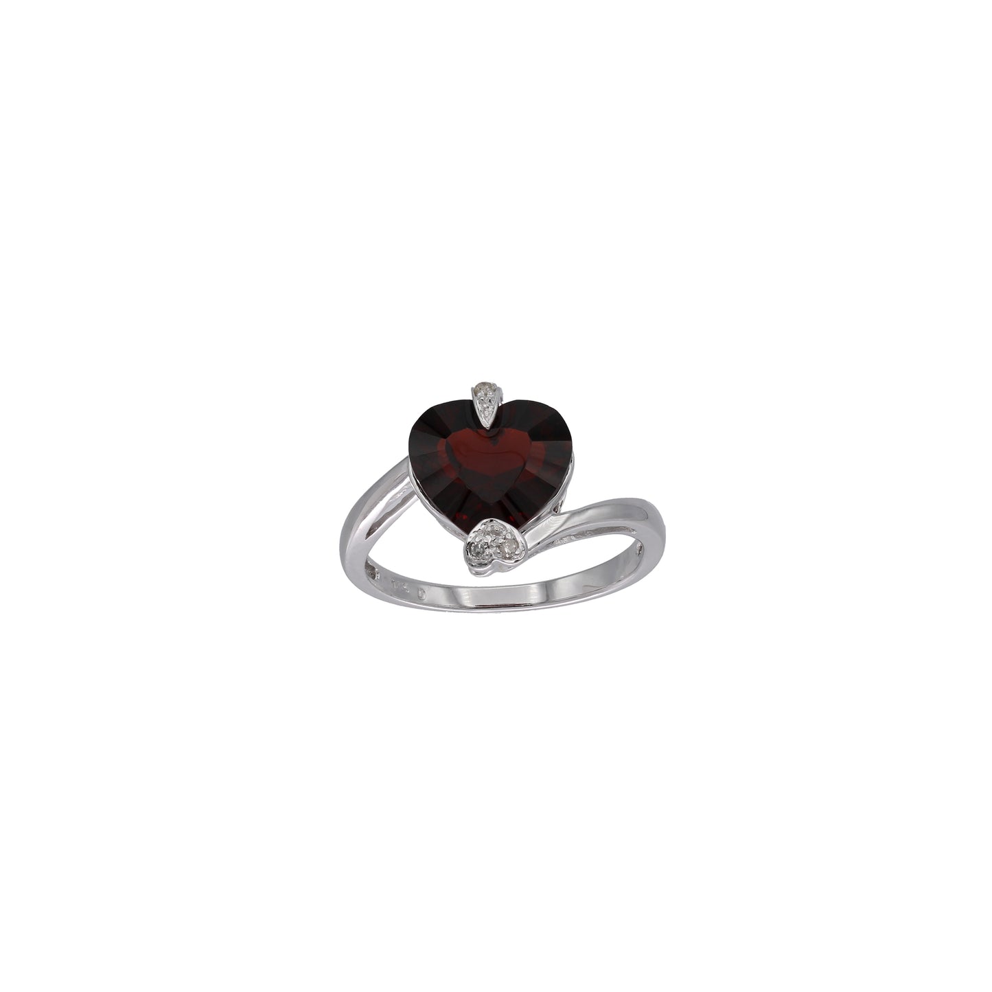 14k White Gold Diamond & Heart Shaped Ring