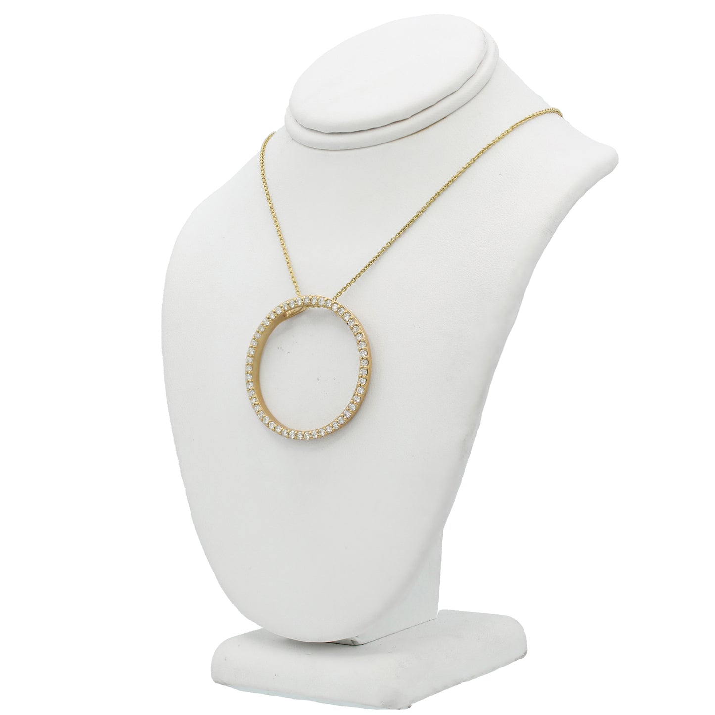 14k Yellow Gold Diamond Circle Pendant