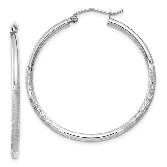 14k White Gold 2mm Diamond-Cut Round Hoop Earrings 35 mm x 35 mm