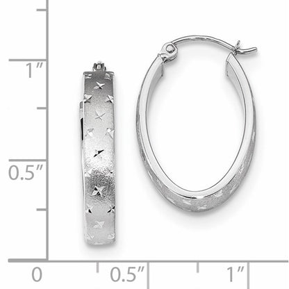 14k White Gold Polished Satin Diamond-Cut Oval Hoop Earrings - 22.5 x 15 mm