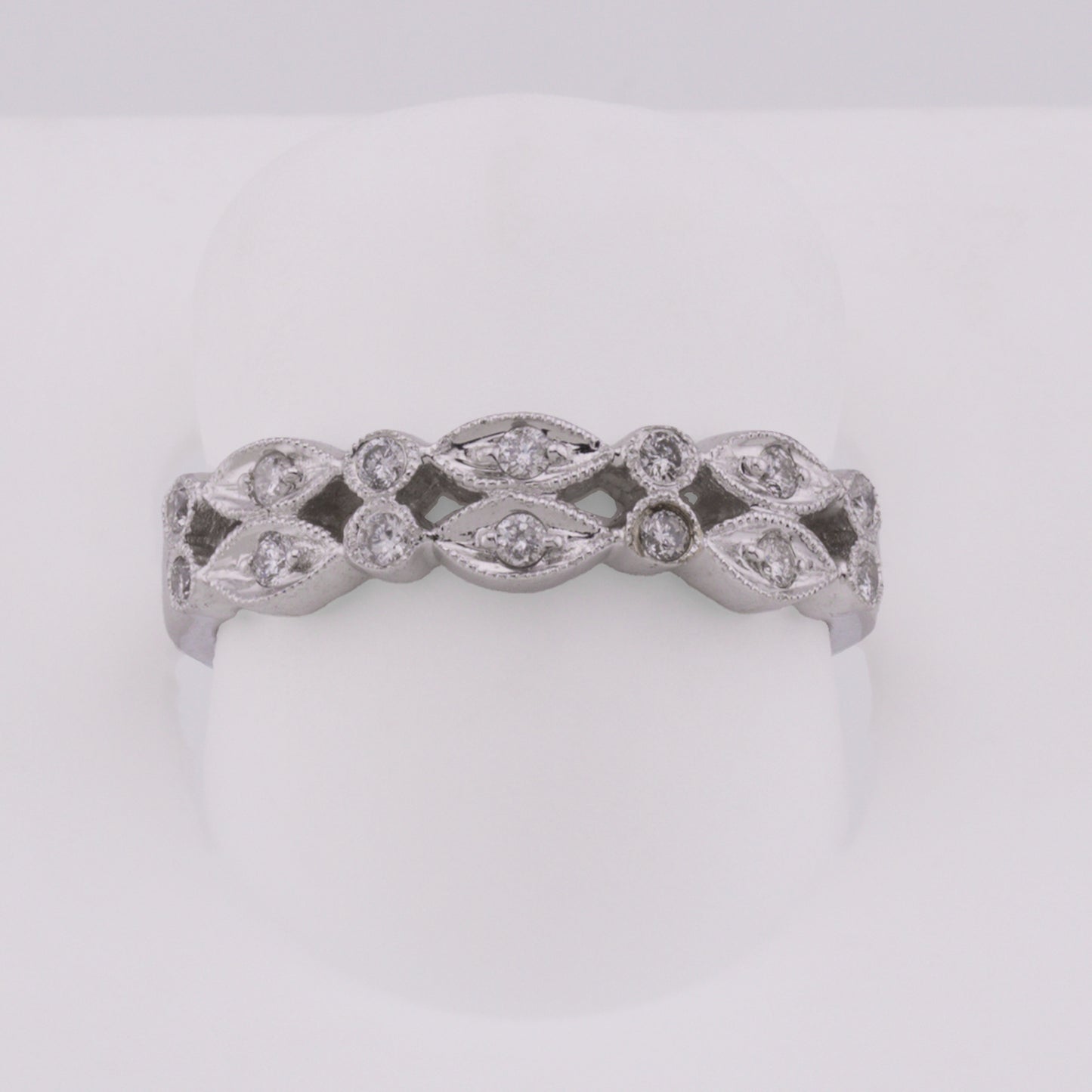 14k White Gold Fancy Diamond Double Band
