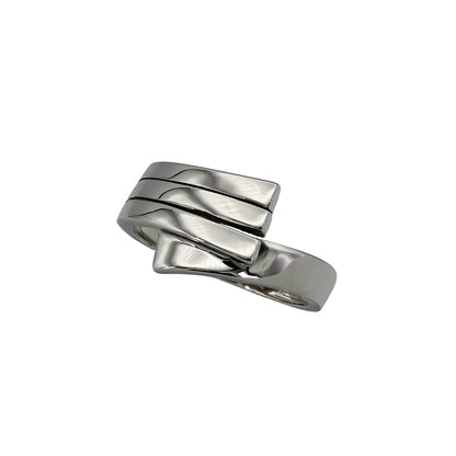 14k White Gold Fancy Twist Ring